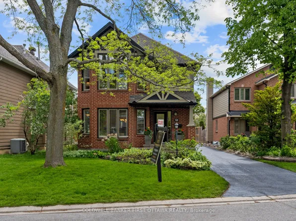 30 Castlethorpe Cres, Ottawa, ON K2G 5P7