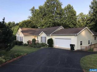 2440 Poplar Dr, Charlottesville, VA 22903