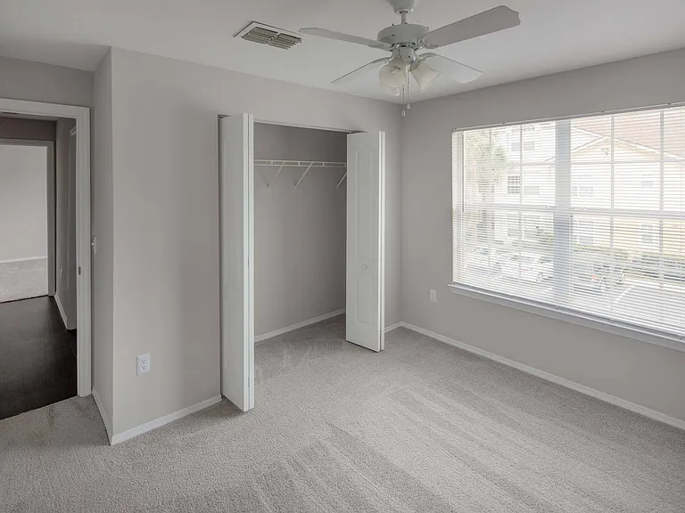 Grand Reserve At Kirkman Parke — Photo 31