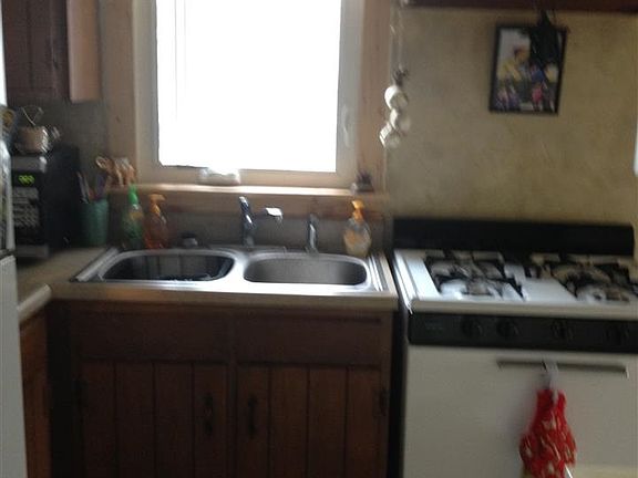 4th image of 117 N. Iroquois St.