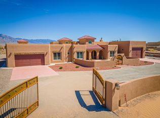207 Tierra De Corrales Rd, Corrales, NM 87048