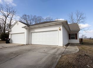 3525 Ford Rd #A, Lenoir City, TN 37772