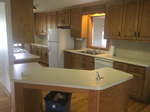 Large eat in kitchen