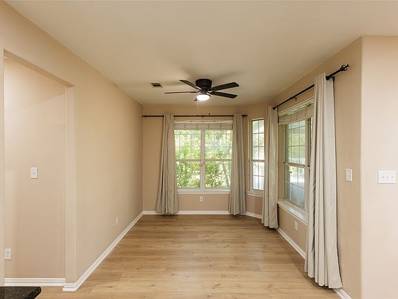 5th image of 807 Ard Rd