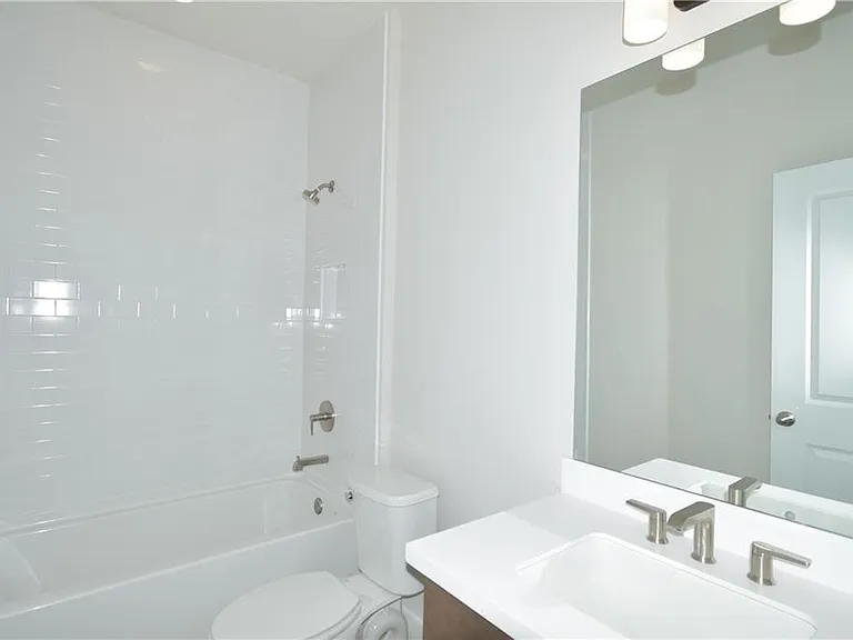1208 Waterfall Ct — Photo 29