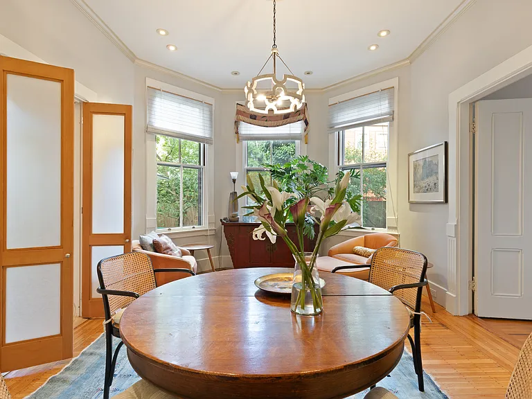 32 Hawthorn St #1 — Photo 30