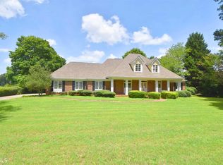 125 S Shore Dr, Newnan, GA 30263