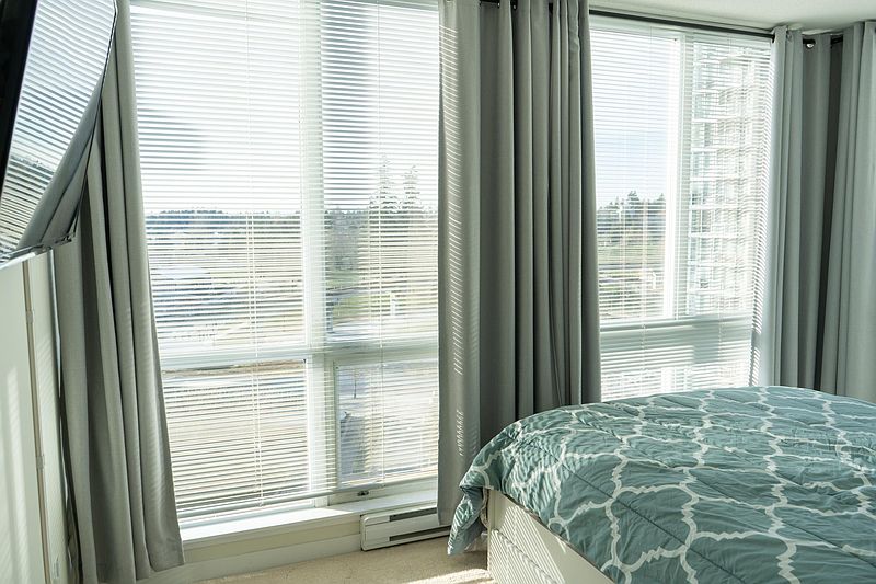 Surrey Apartment for rent - 2 Bedrooms — photo 13