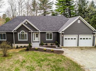 60 W Hill Dr, Belgrade, ME 04917