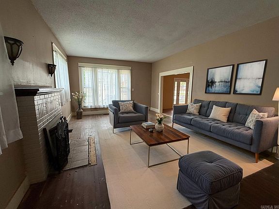 3rd image of 801 Crittenden St