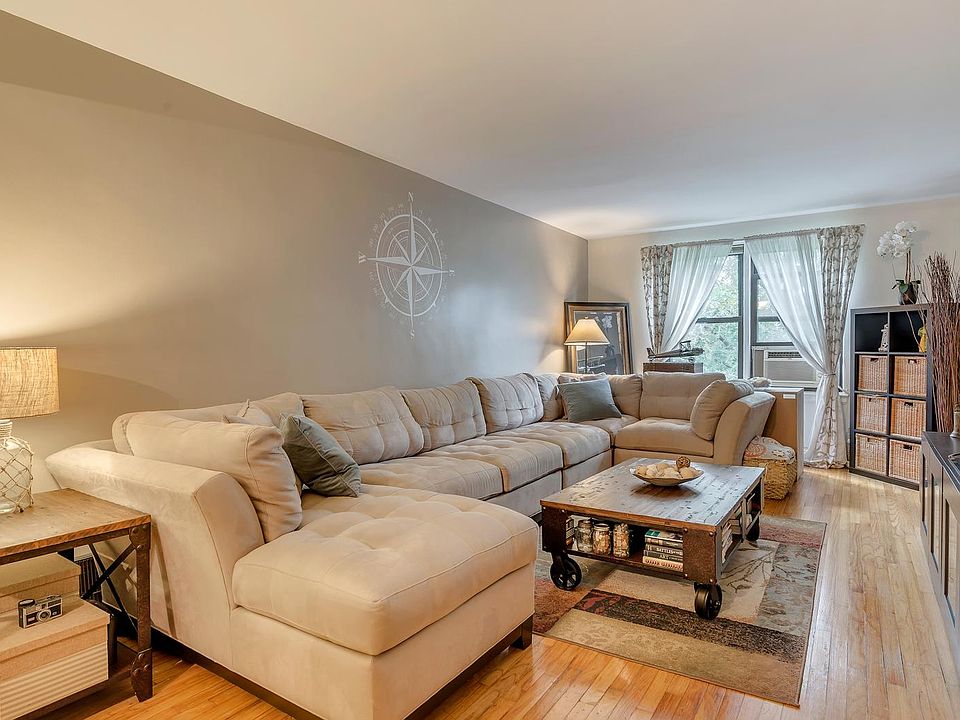 1st image of 10 Franklin Ave APT 5M