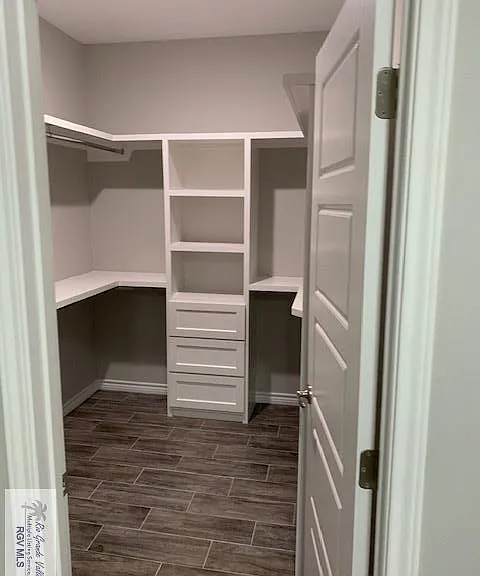 8822 Albatross St — Photo 23