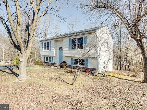4th image of 10005 Erlwood Ct