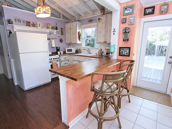 kitchen front house