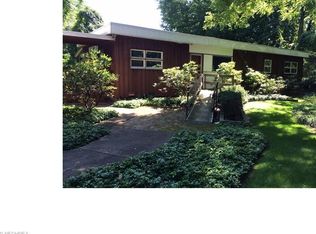 993 Mayview Dr, Akron, OH 44313