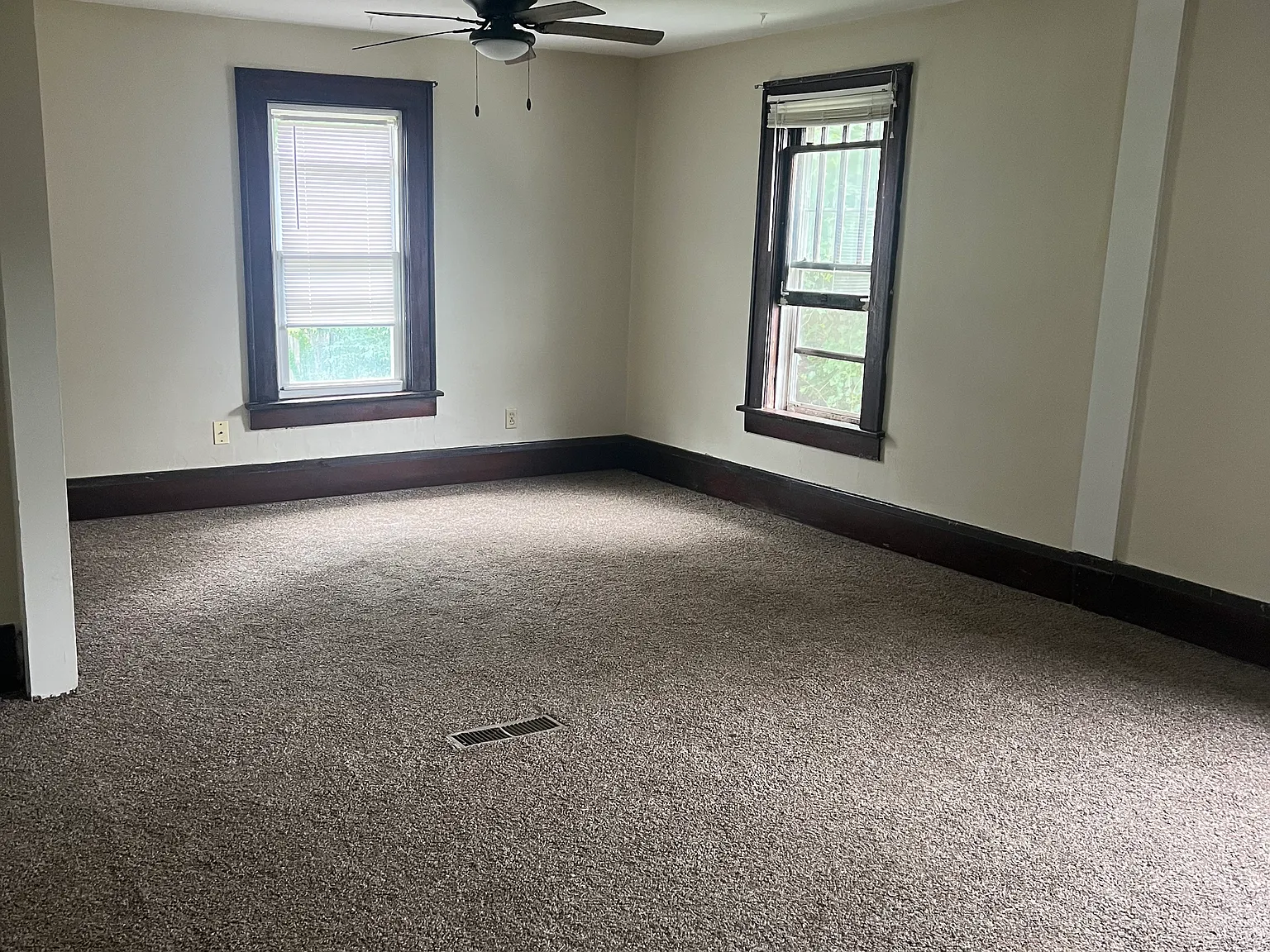 2 bed, $900 — Photo 4