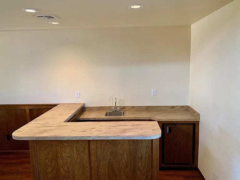 1419 Pickford Ln — Photo 16