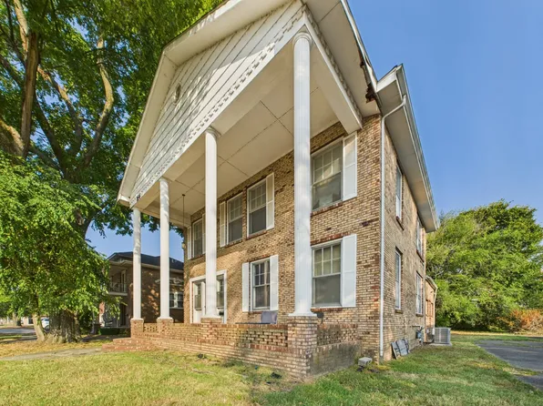 114 W North St, Sikeston, MO 63801