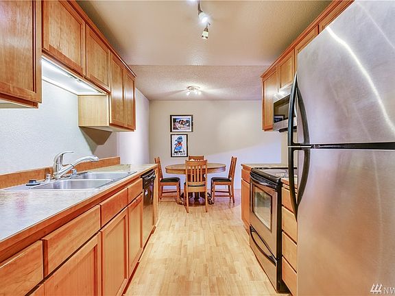 4th image of 750 N 143rd St Unit 110