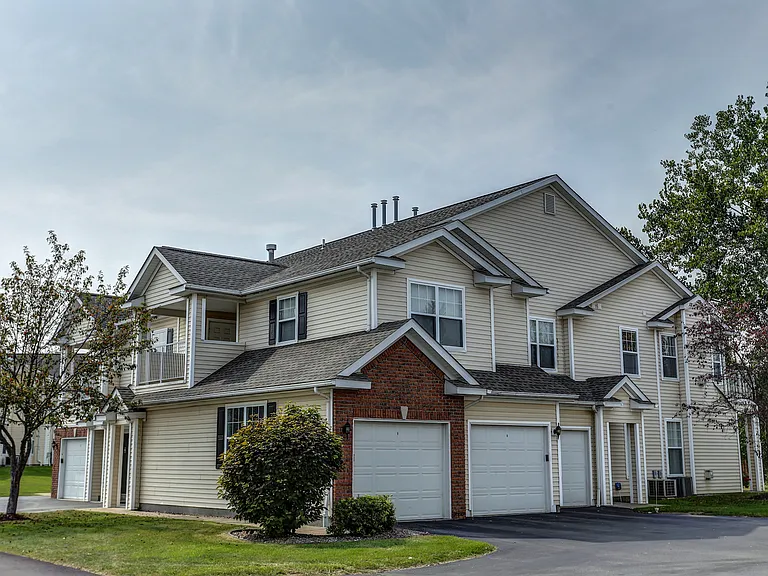 Renaissance Place Apartments — Photo 115