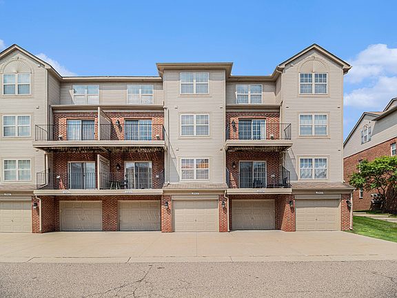 2nd image of 39459 Springwater Dr