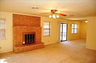 3rd image of 702 E Vista Pkwy