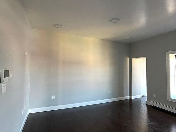 4th image of 60 Hudson St #302