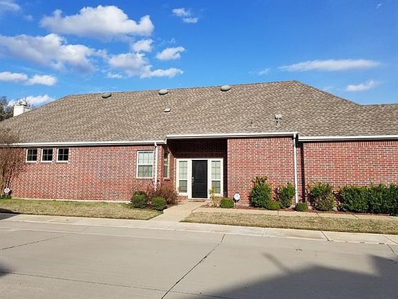 5th image of 3009 Hereford Dr
