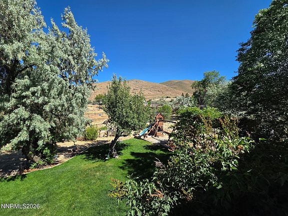 3rd image of 330 Steamboat Ct