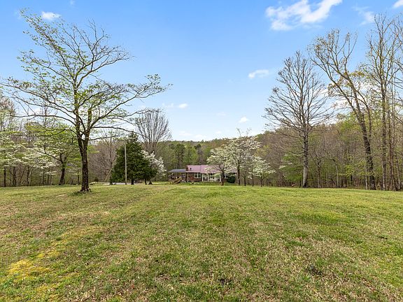 3rd image of 180 Hill Rd