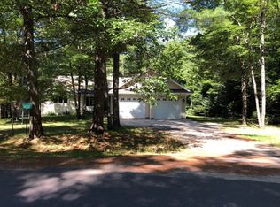 3704 Chain O Lakes Rd #R, Eagle River, WI 54521