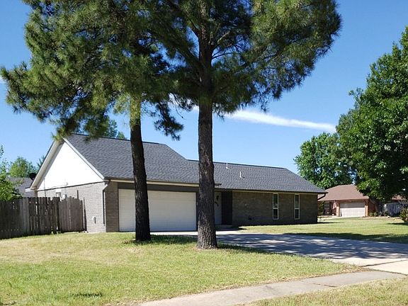 3rd image of 600 Williams Dr