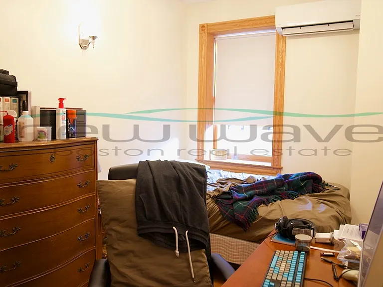 5 Phillips St #4 — Photo 4