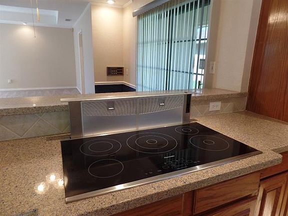 4th image of 4304 Country Brook Dr