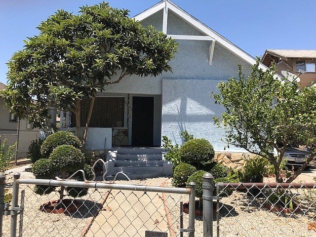 1st image of 2211 W 30th St