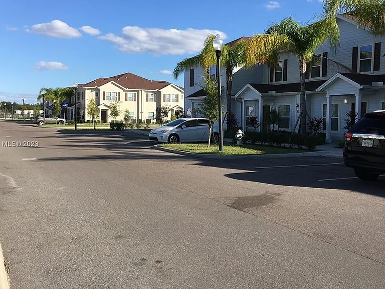 8967 Shine Dr — Photo 38