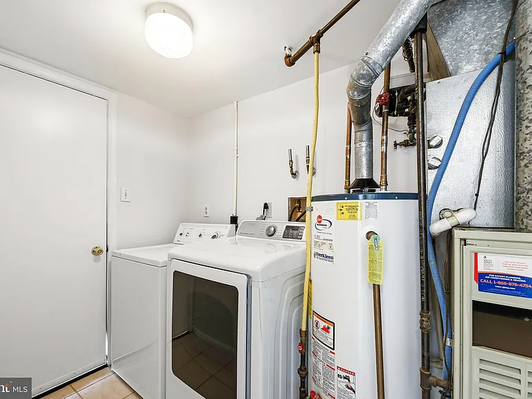 315 Catalano Ln — Photo 10