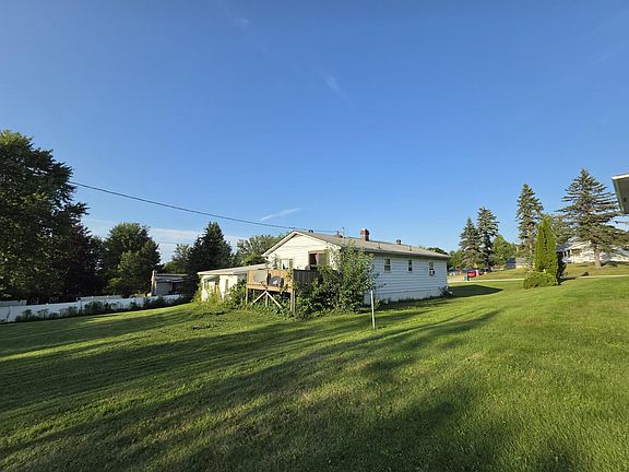 2nd image of 5216 Yale Dr