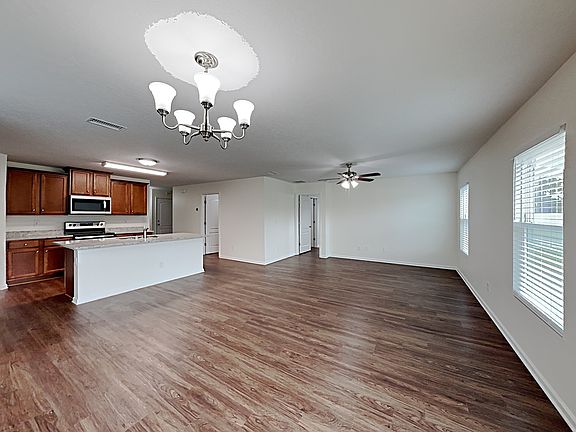 2nd image of 458 Harley Dr