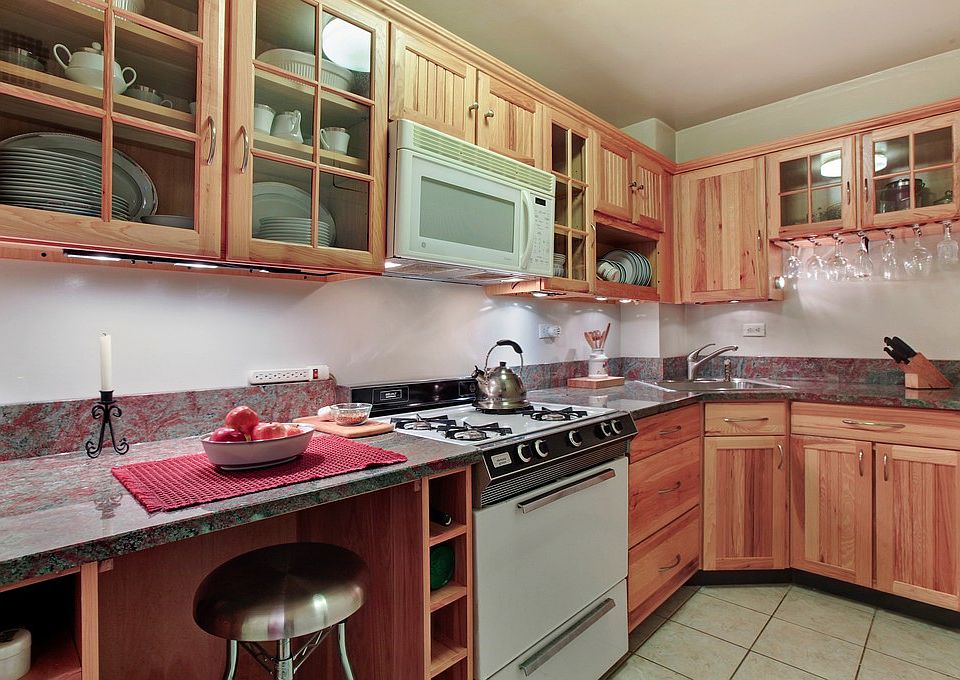 1st image of 430 W 34th St