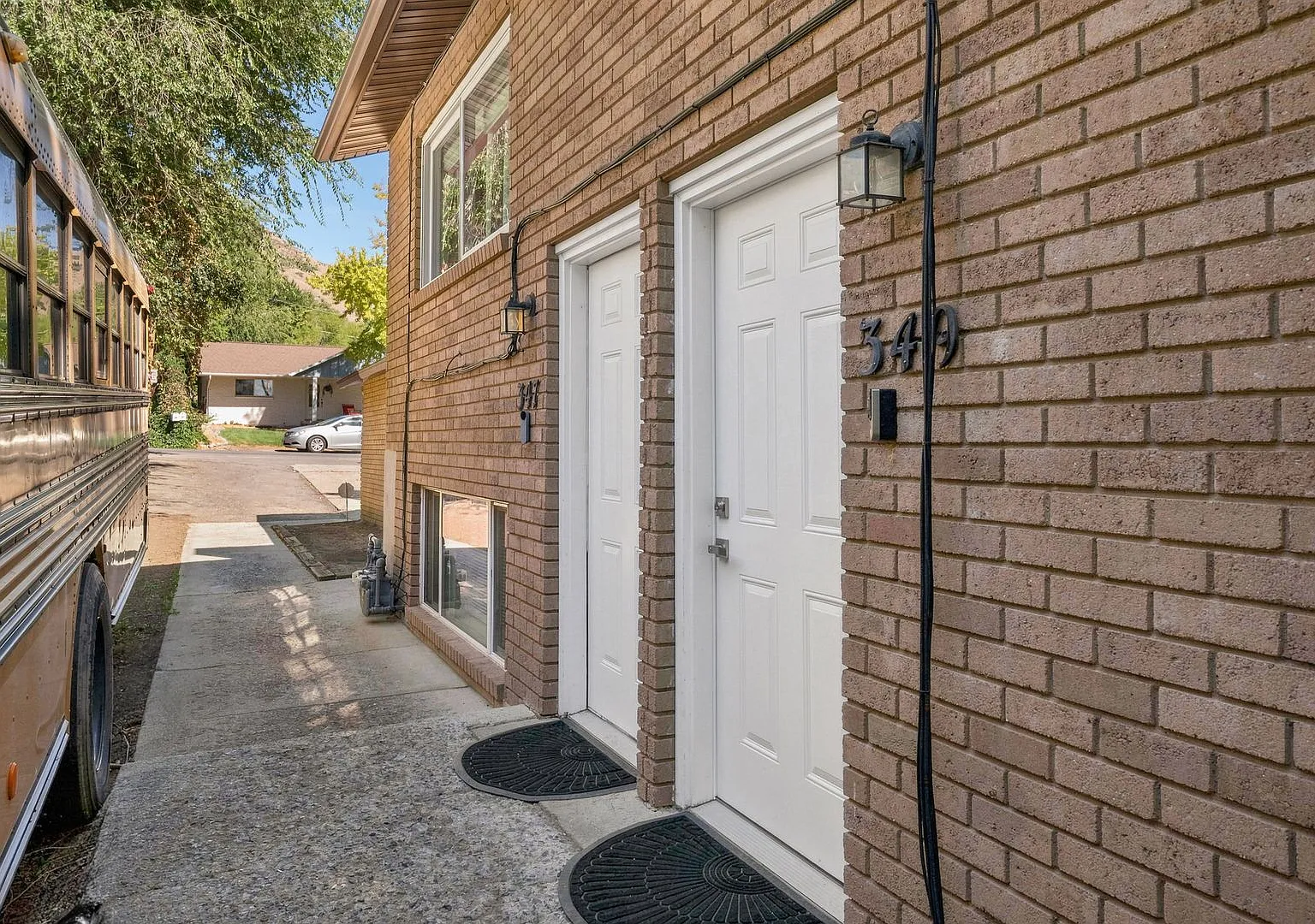3 Bed / 1 Bath Home for Rent in Springville — Photo 1