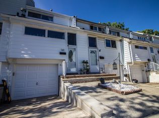 161 Dover Grn, Staten Island, NY 10312