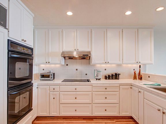 4th image of 64 Red Hill Cir