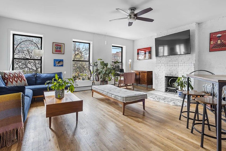 1st image of 586 Pacific St APT 2A
