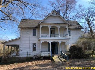 421 Peanut Rd, Parrottsville, TN 37843