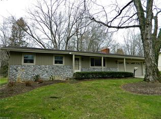 371 Wilson Mills Rd, Chardon, OH 44024