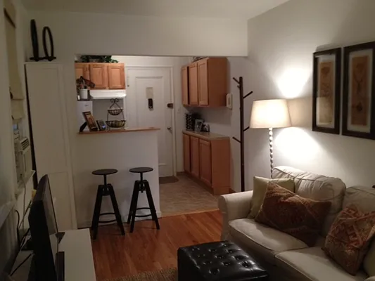 Rented by Avenues Real Estate | media 10