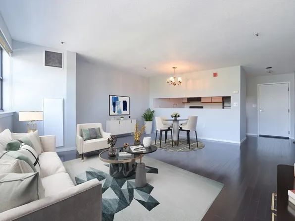 1 Adams St Unit 206, Quincy, MA 02169