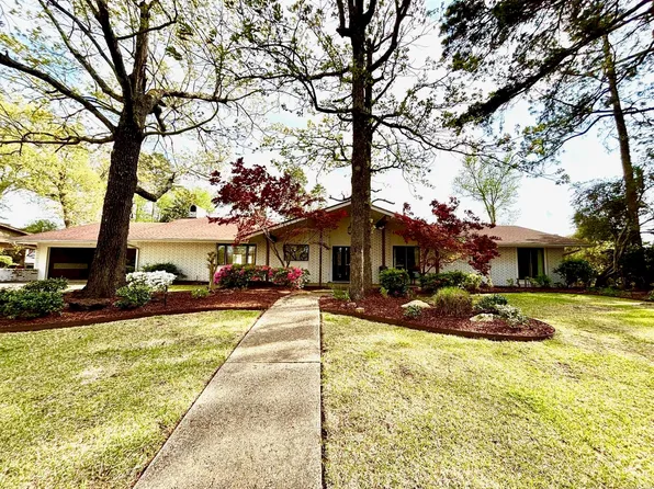 2011 W Elm St, El Dorado, AR 71730
