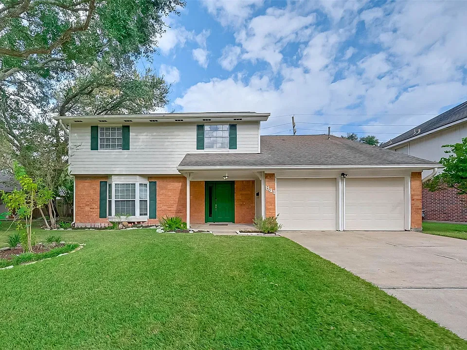 841 Lakeview Dr